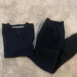 Fabletics scrubs